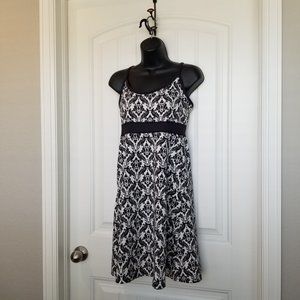 Soybu Black/White Floral Bra Top Active Dress - M